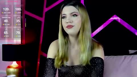 Snapshot of breezelle chatting on 01-11-26, 05:29 Zeline online show from 01-11-26, 05:29