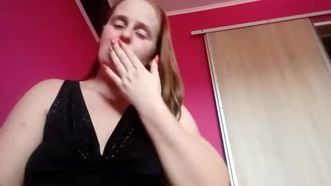 Snapshot of brenda4pwp chatting on 10-31-25, 11:11 Brenda online show from 10-31-25, 11:11