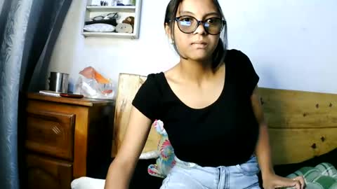 Snapshot of brenda817 chatting on 07-27-26, 07:04 brenda817 online show from 07-27-26, 07:04