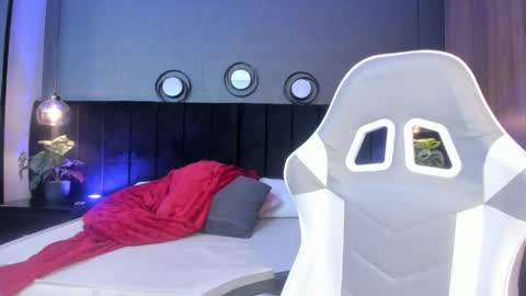   online show from 05-06-26, 03:46