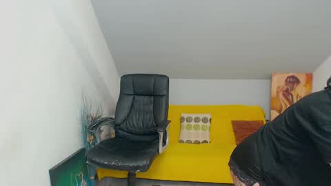 Snapshot of brenda_skye chatting on 12-13-24, 05:27 Brenda Skye online show from 12-13-24, 05:27