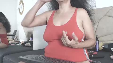 BRENDA VELASQUEZ online show from 01-10-25, 02:57