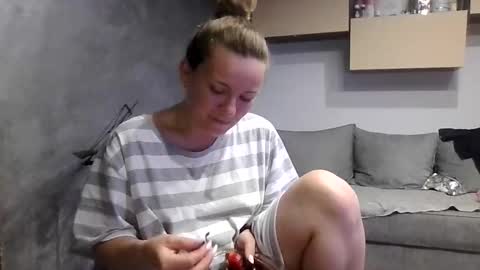 Snapshot of brendaaryas chatting on 05-18-26, 08:03 Brenda online show from 05-18-26, 08:03