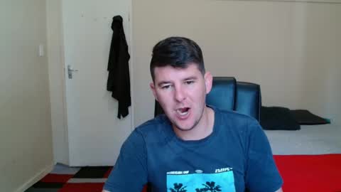 ask me lol online show from 11-19-25, 08:25