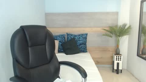 Brenda online show from 10-28-25, 02:26