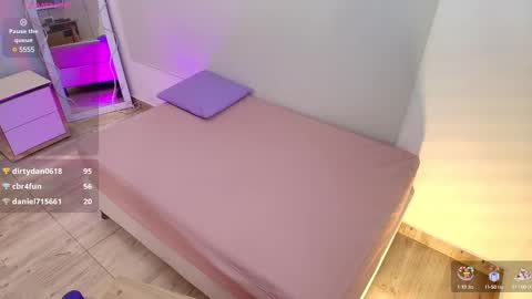 Snapshot of brendda_tay chatting on 02-19-25, 06:33 BRENDDA online show from 02-19-25, 06:33