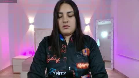 Snapshot of brendda_tay chatting on 11-04-25, 03:27 BRENDDA online show from 11-04-25, 03:27