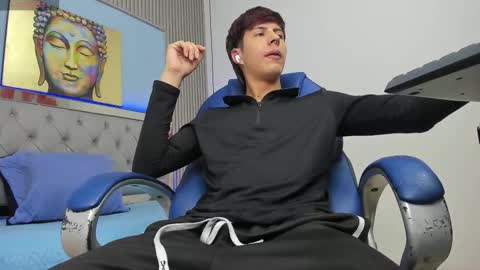 Esteban online show from 01-10-26, 02:46