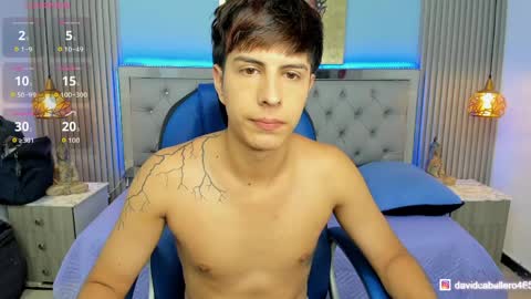 Snapshot of brent18_ chatting on 04-05-26, 12:24 Esteban online show from 04-05-26, 12:24