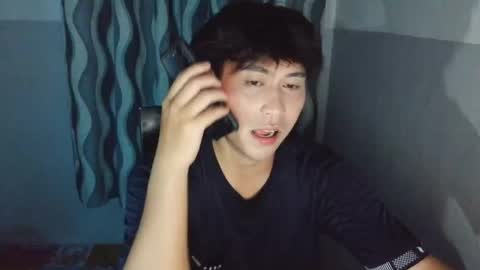 Snapshot of brentoyken chatting on 05-18-26, 02:56 kerv online show from 05-18-26, 02:56