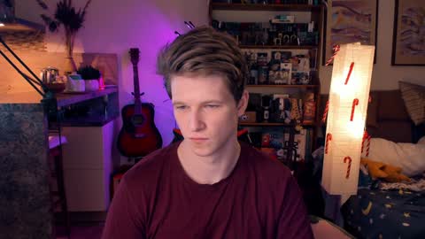 Snapshot of brestonsweet chatting on 12-03-24, 09:12 brestonsweet online show from 12-03-24, 09:12