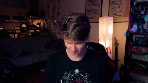 Snapshot of brestonsweet chatting on 12-20-24, 08:12 brestonsweet online show from 12-20-24, 08:12