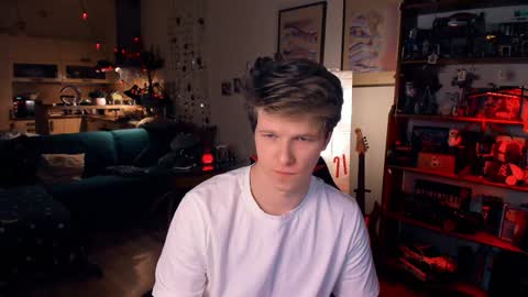 Snapshot of brestonsweet chatting on 12-27-24, 09:22 brestonsweet online show from 12-27-24, 09:22