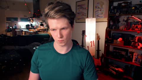 Snapshot of brestonsweet chatting on 01-04-25, 11:06 brestonsweet online show from 01-04-25, 11:06