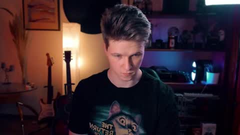 Snapshot of brestonsweet chatting on 03-01-25, 07:04 brestonsweet online show from 03-01-25, 07:04