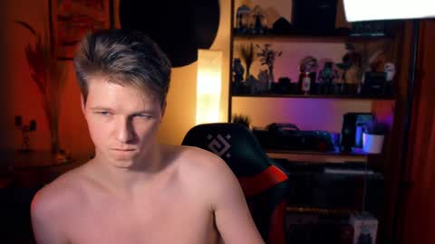 Snapshot of brestonsweet chatting on 03-10-25, 11:49 brestonsweet online show from 03-10-25, 11:49