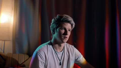 Snapshot of brestonsweet chatting on 09-28-25, 07:52 brestonsweet online show from 09-28-25, 07:52