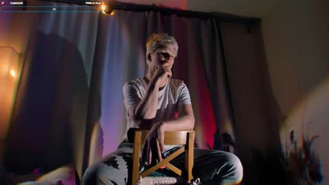 Snapshot of brestonsweet chatting on 10-21-25, 04:35 brestonsweet online show from 10-21-25, 04:35