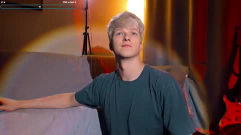 Snapshot of brestonsweet chatting on 10-29-25, 08:21 brestonsweet online show from 10-29-25, 08:21