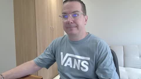 Snapshot of brettdj chatting on 12-22-25, 07:38 Brett online show from 12-22-25, 07:38