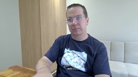 Snapshot of brettdj chatting on 01-14-26, 12:44 Brett online show from 01-14-26, 12:44