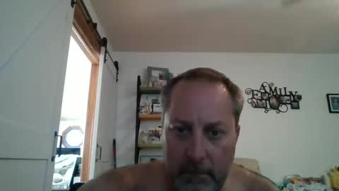 Snapshot of brettsky chatting on 10-16-25, 07:48 hey online show from 10-16-25, 07:48
