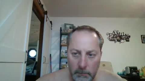 Snapshot of brettsky chatting on 10-24-25, 09:44 hey online show from 10-24-25, 09:44