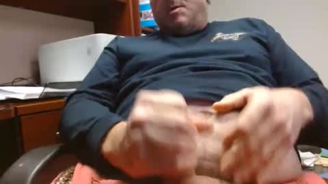 Snapshot of bri19741974 chatting on 11-16-25, 05:51 WorkinandPlayin online show from 11-16-25, 05:51