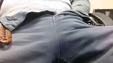 Snapshot of bri19741974 chatting on 01-12-26, 02:55 WorkinandPlayin online show from 01-12-26, 02:55