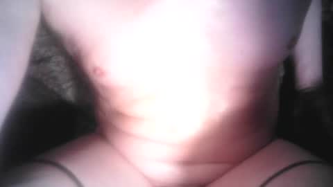 Snapshot of bri20fu chatting on 07-06-26, 04:31 raining down on me online show from 07-06-26, 04:31
