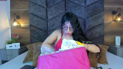 B R I A  online show from 01-08-25, 02:57