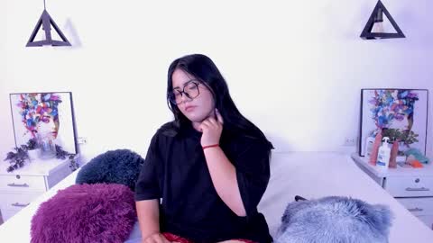 Snapshot of briana_goldd chatting on 03-16-26, 03:23 Brianna online show from 03-16-26, 03:23