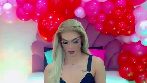 BRIANA online show from 12-25-24, 04:01