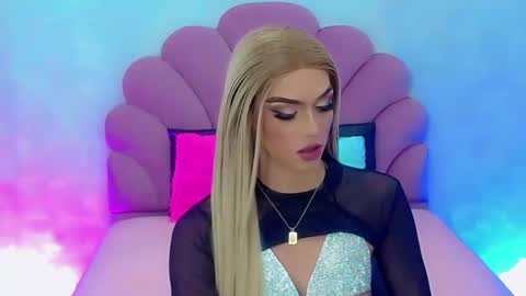 BRIANA online show from 01-05-25, 01:26