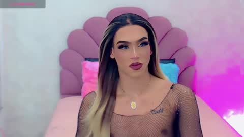 BRIANA online show from 02-11-25, 05:16