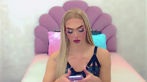 BRIANA online show from 03-05-25, 01:52