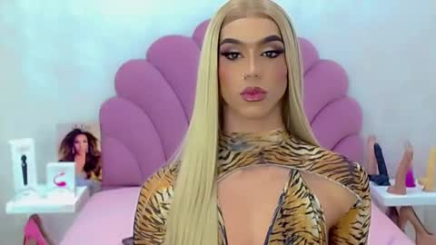 Snapshot of briana_sex32 chatting on 02-15-26, 07:54 BRIANA online show from 02-15-26, 07:54