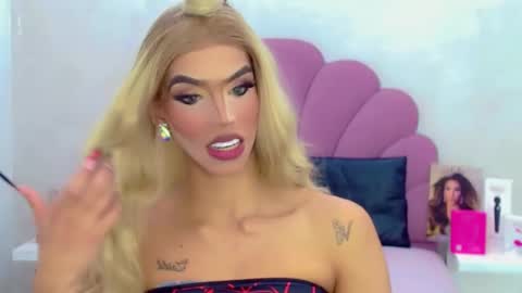 Snapshot of briana_sex32 chatting on 03-18-26, 06:38 BRIANA online show from 03-18-26, 06:38