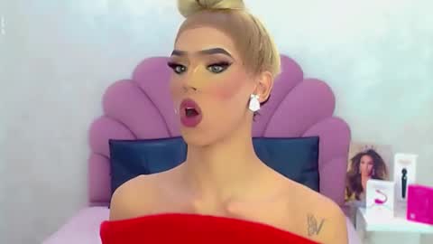 Snapshot of briana_sex32 chatting on 03-19-26, 08:07 BRIANA online show from 03-19-26, 08:07