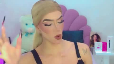 Snapshot of briana_sex32 chatting on 03-23-26, 08:07 BRIANA online show from 03-23-26, 08:07