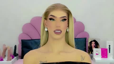 BRIANA online show from 05-11-26, 04:04