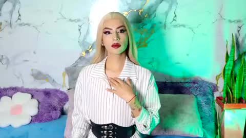 briana_white online show from 06-25-26, 07:18