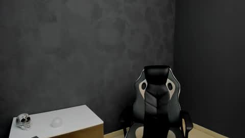 Brian online show from 02-20-25, 07:12