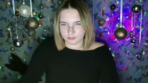 shiny smile online show from 11-07-25, 08:53