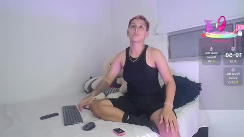 Brianna online show from 09-14-25, 01:38