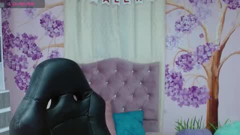 DAYANNA online show from 02-05-25, 03:34