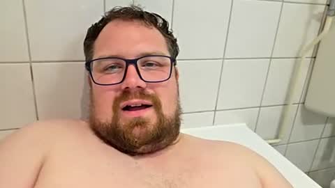 Snapshot of bridgeedude28 chatting on 06-21-26, 11:35 bridgeedude28 online show from 06-21-26, 11:35
