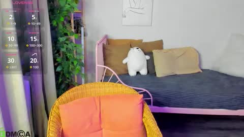 Snapshot of bridgetbottrel chatting on 09-27-25, 12:04 Bridget online show from 09-27-25, 12:04