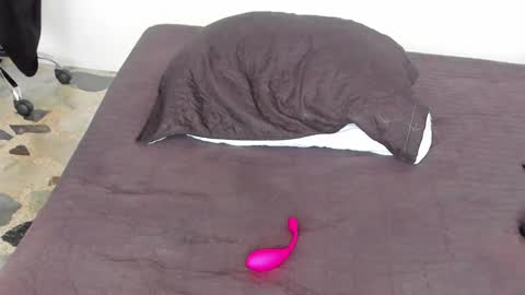 Snapshot of bridgetrodriguez chatting on 01-04-25, 05:47 online show from 01-04-25, 05:47