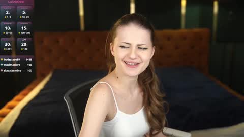 Snapshot of bright_diamonds_054 chatting on 02-23-25, 10:28 Diamonds Girls online show from 02-23-25, 10:28